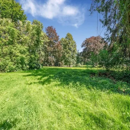 Chalet Stavelot With Garden *